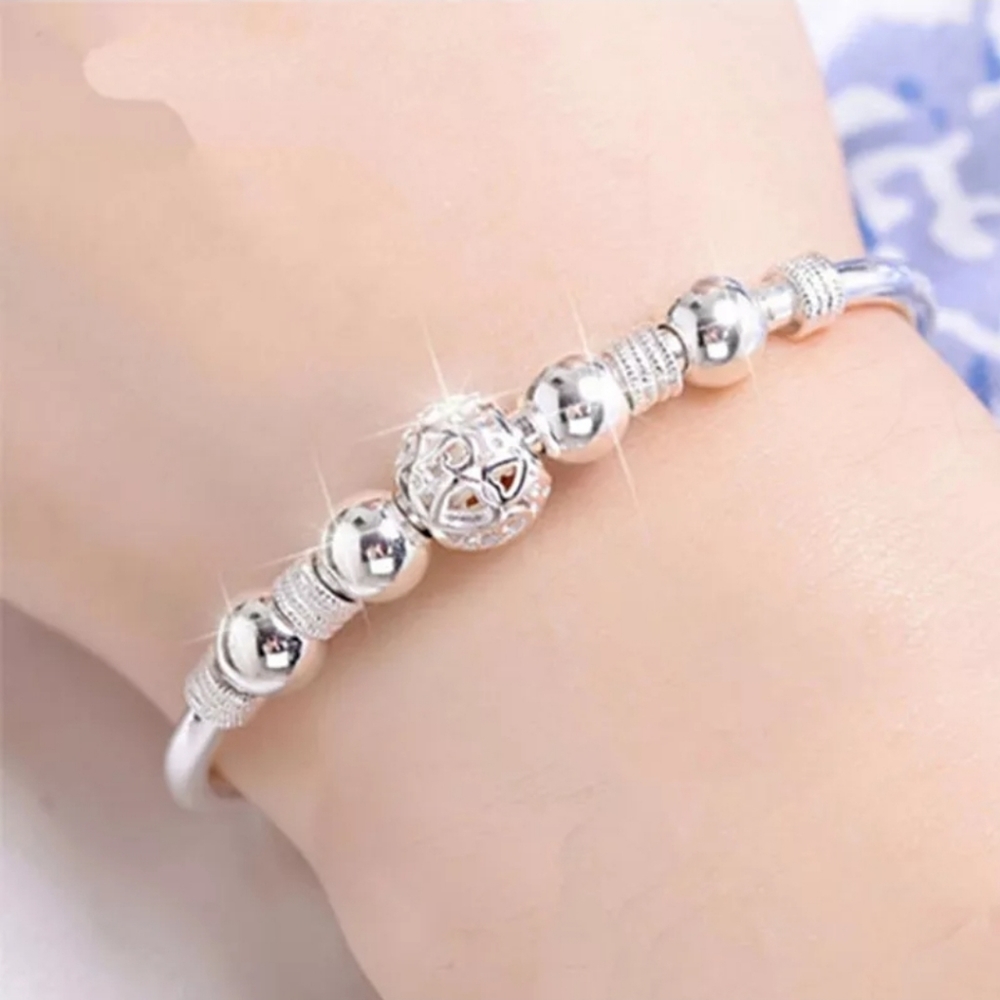 Beautiful Silver Pendant Bracelet - Picture 3 of 4
